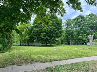 143 E Wood St, Newaygo, MI