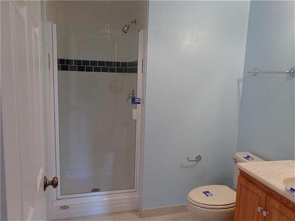 5th image of 3720 NE 192nd St