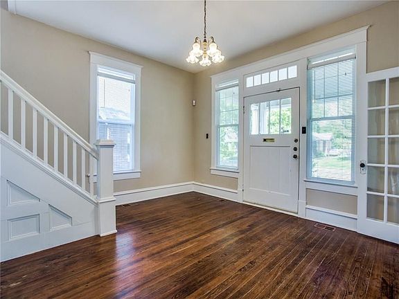 3rd image of 701 Haines Ave