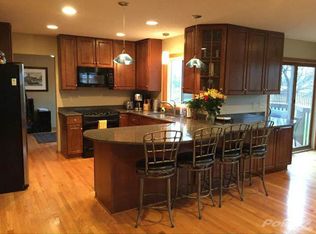 3940 Alvarado Ln N, Plymouth, MN 55446