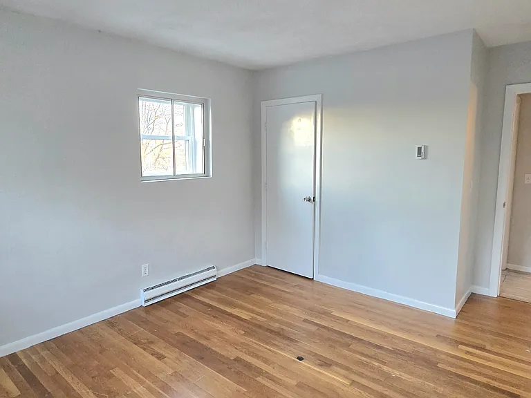 5 Waldemar Ave #3 — Photo 8