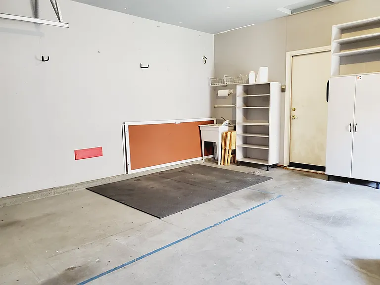3070 Hawaii Ct — Photo 22