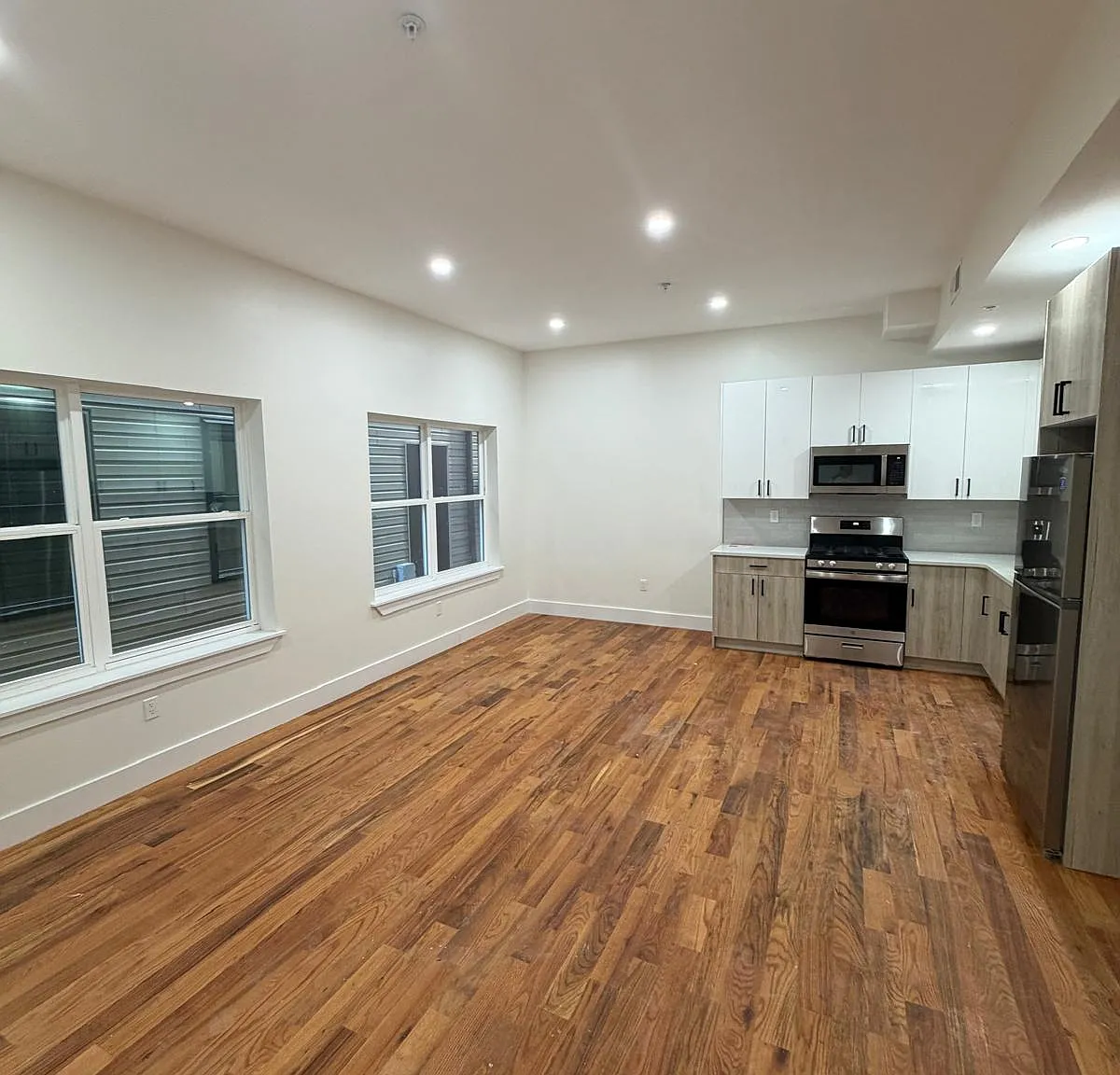 1 bed, 1000 sqft, $1,950 — Photo 3