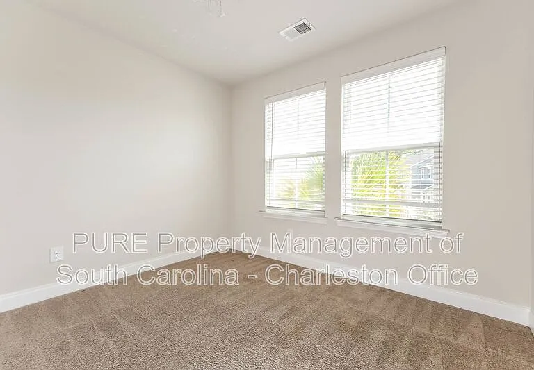 7833 Montview Rd — Photo 12