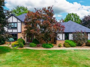 537 Herbert Rd, Akron, OH 44312