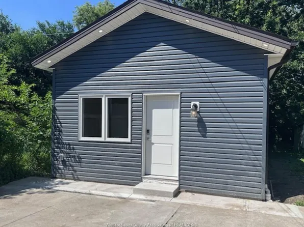 1227 Curry Ave, Windsor, ON N9B 2A8