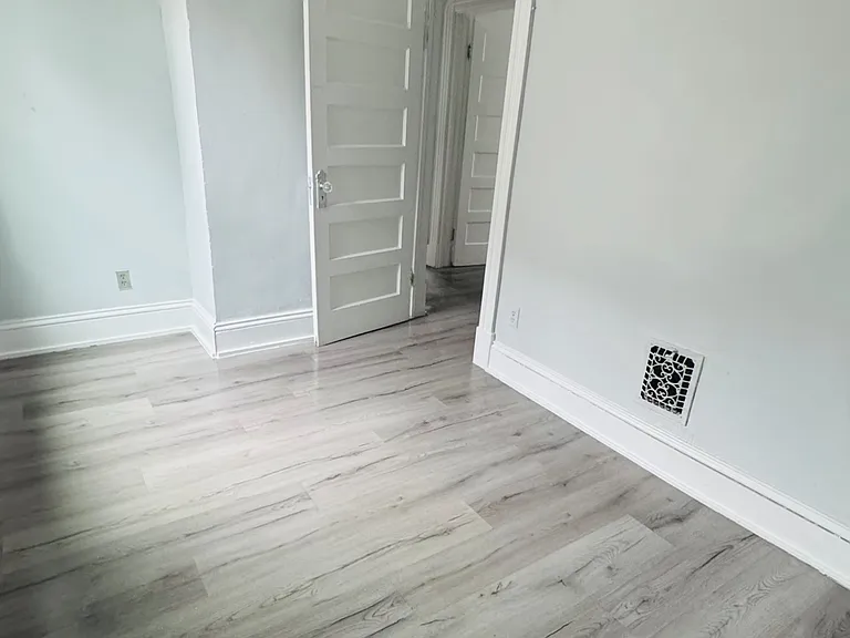 830 Main Ave — Photo 33