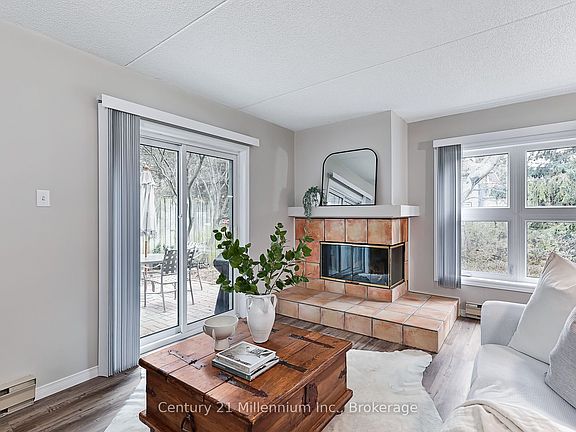 4th image of 409 Mariners Way