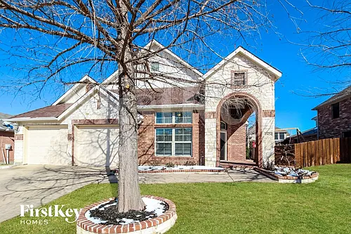 15024 Spruce St Photo 1