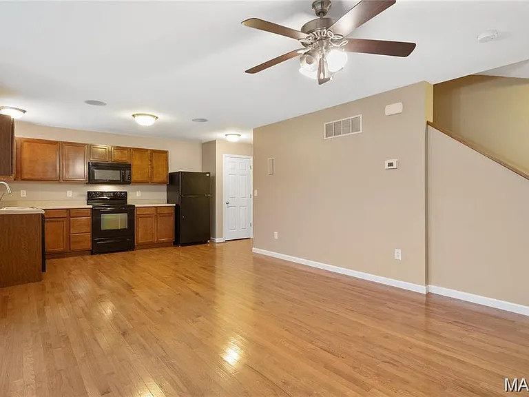 7026 Conner Pointe Dr — Photo 9