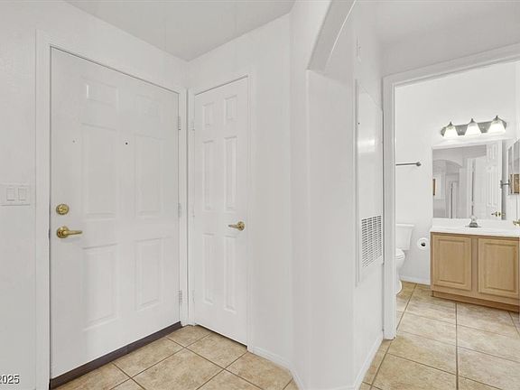 4th image of 121 Emerald Forest St Unit 104