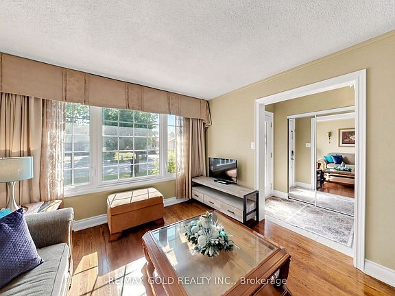 4th image of 76 Charters Rd