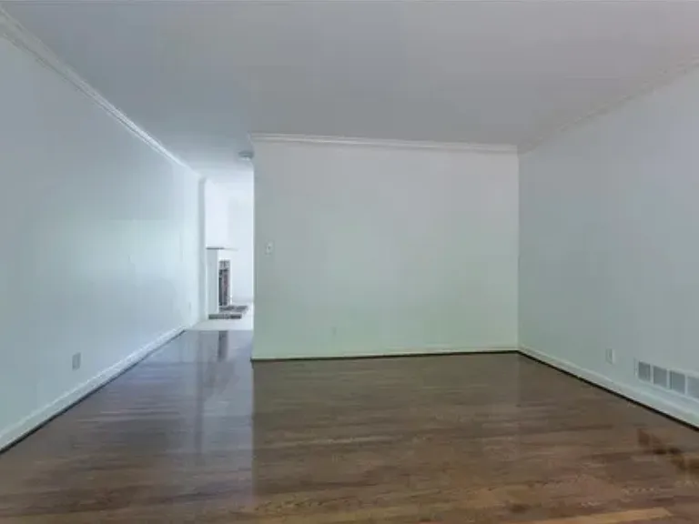 2304 Defoors Ferry Rd NW #2 — Photo 1