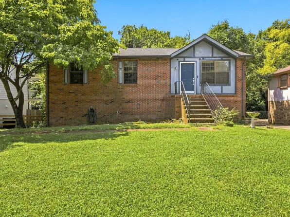 473 Rockwood Dr, Hermitage, TN 37076