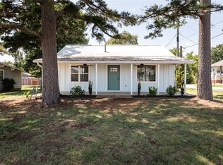 1023 S Morningside Dr, Fayetteville, AR 72701