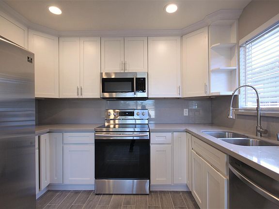 5th image of 4622 Snead Dr