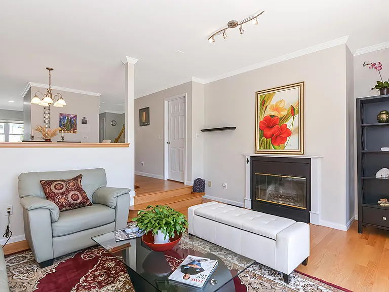 109 Salem St #205 — Photo 12