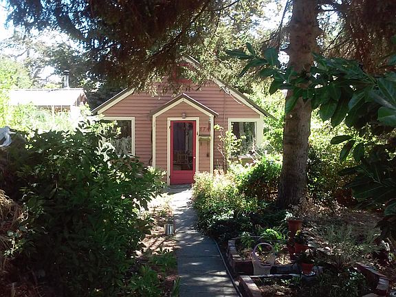 2nd image of 874 SE Jensen St