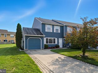 31 Gloucester Ct, Bordentown, NJ 08505