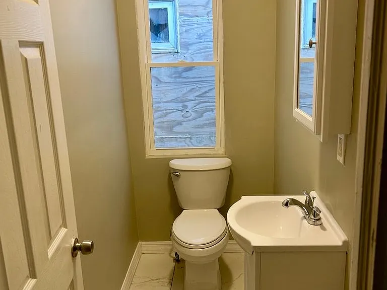 7202 S Marshfield Ave — Photo 38