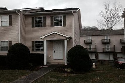 1st image of 2305 Greenwood Dr #10