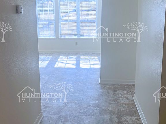 4th image of 102 Andra Ave
