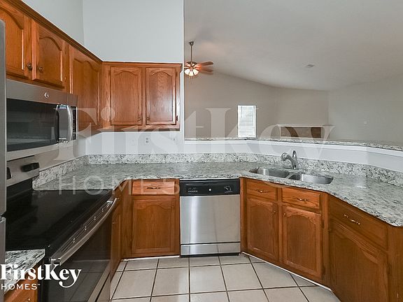 5th image of 3431 Golden Oaks Dr