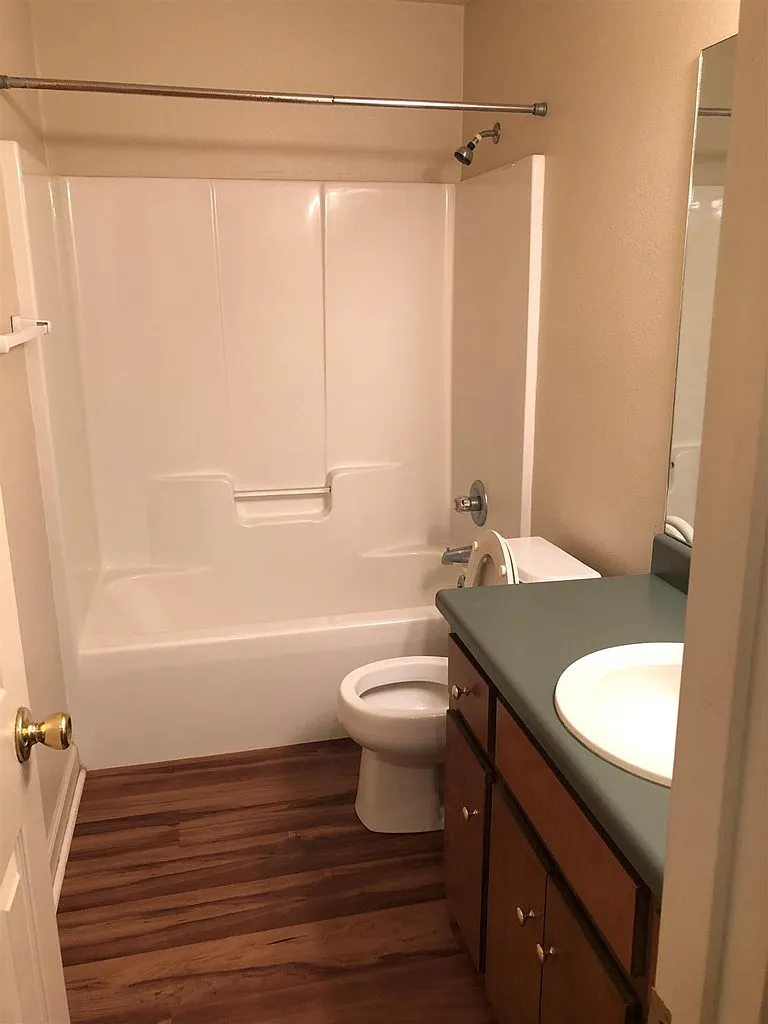 2 bed, 2.0 bath, $1,000 — Photo 2
