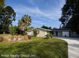 449 Sapphire Dr, Sarasota, FL 34234