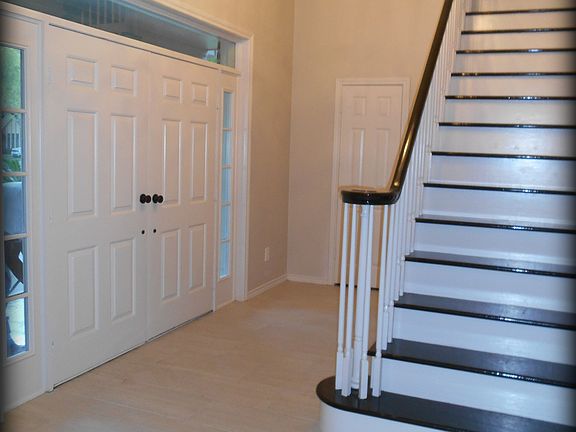 Beautiful two-story entry