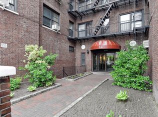 7234 Austin St APT C3, Flushing, NY 11375