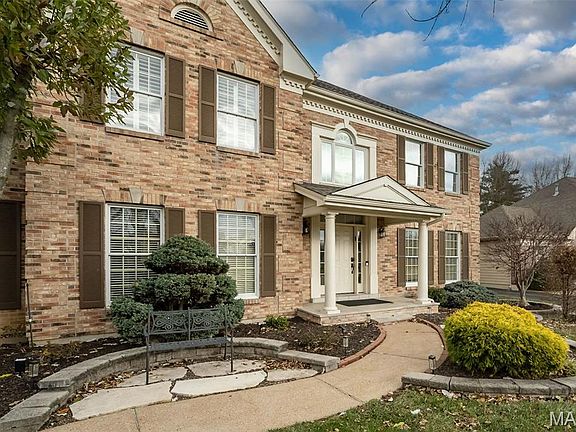 2nd image of 15831 Barons Way Dr