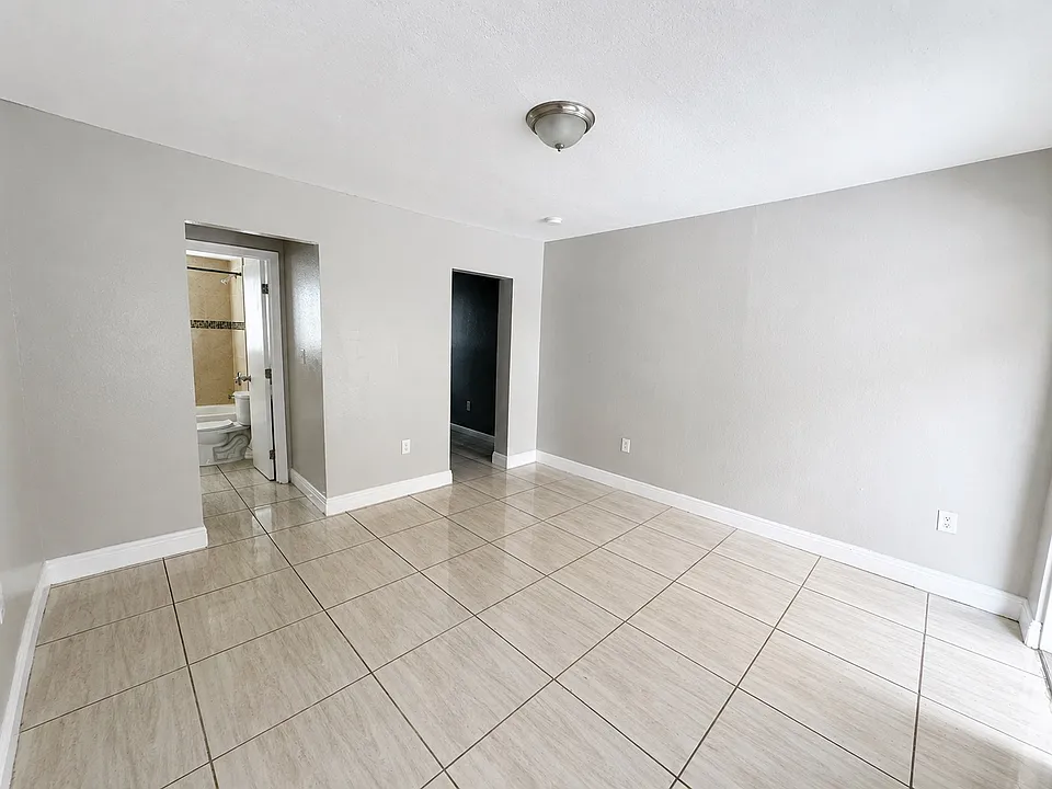 1920 Washington Ave #3