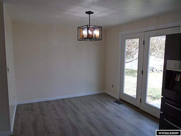 5th image of 3680 Cleveland Dr