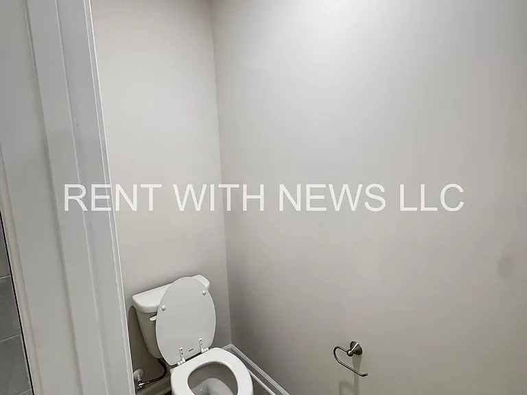 649 White Birch Ln — Photo 33