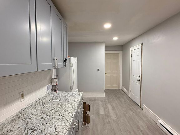 3rd image of 99 E Orvis St #2
