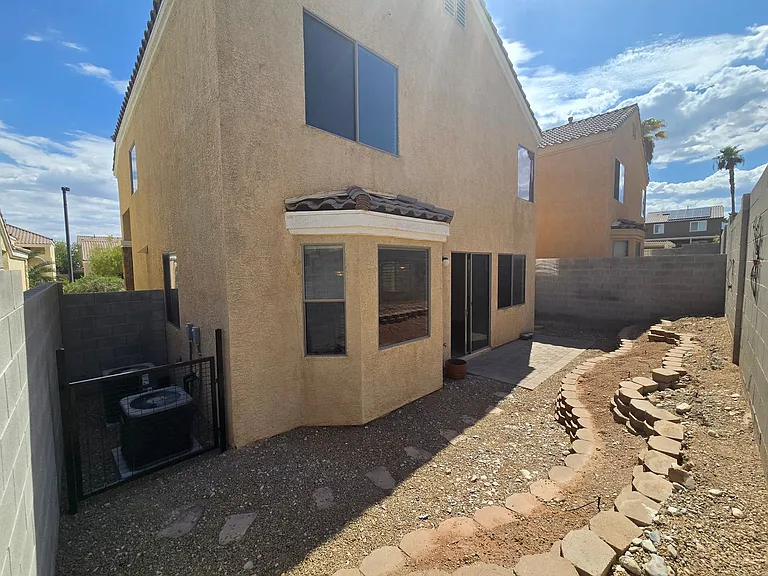 9164 Craven Ave — Photo 38