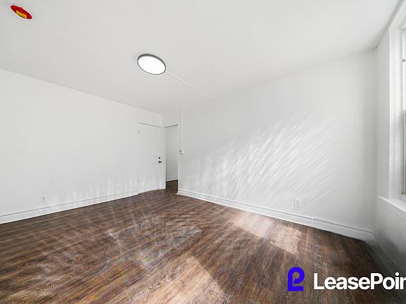 4th image of 30-31 85th St Unit 2