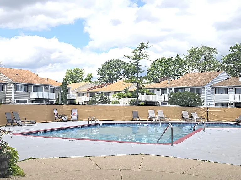 2000 Bayside Dr #304 — Photo 33