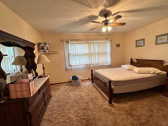 5th image of 190 Beechwood Dr