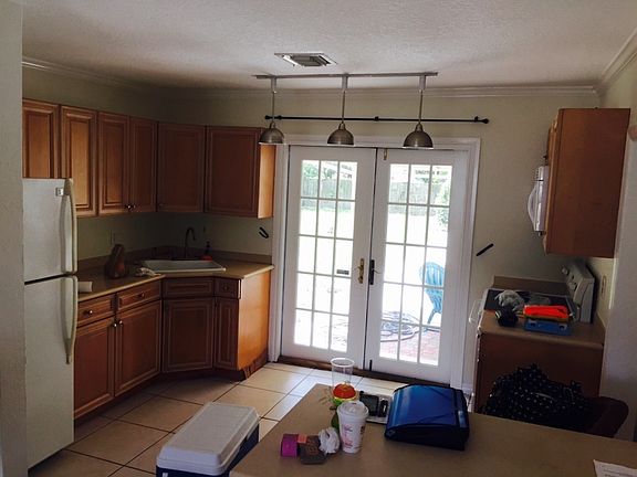 5th image of 5054 Woodland Dr