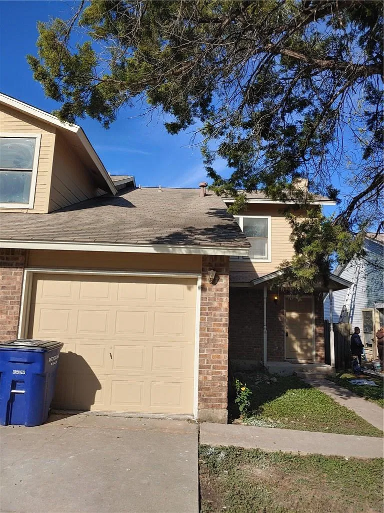 2 bed, 2.5 bath, 1166 sqft, $1,500 — Photo 1