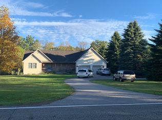10267 Vfw Rd, Eaton Rapids, MI 48827