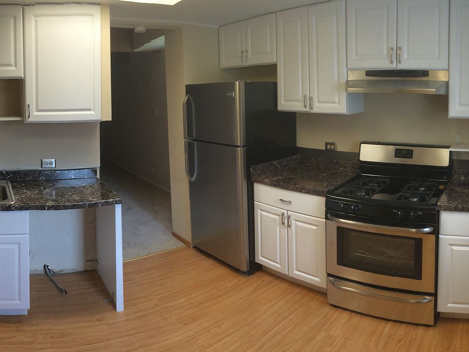 312 Meadow Green Ln, Round Lake Beach, IL 60073 Zillow