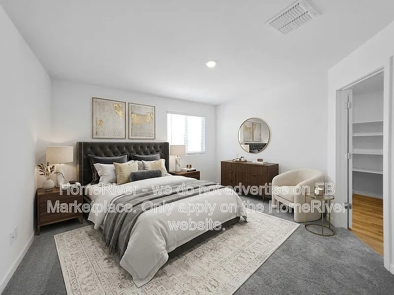 5 bed, 2.5 bath, 2254 sqft, $2,100 — Photo 3