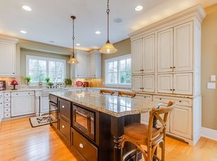 17314 Wood Drift Dr, West Olive, MI 49460