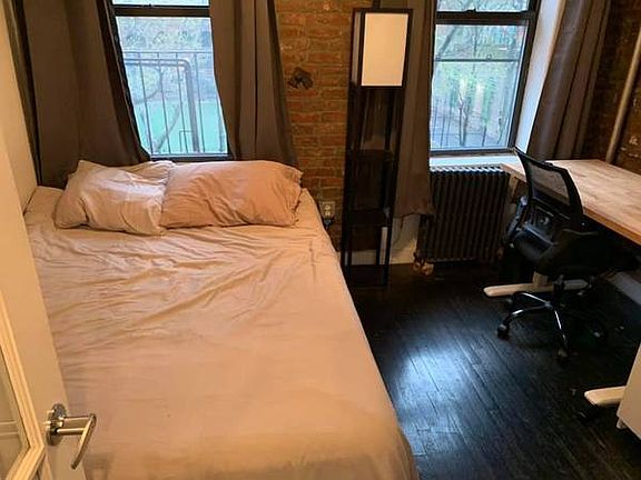 5th image of 104 Forsyth St APT 9
