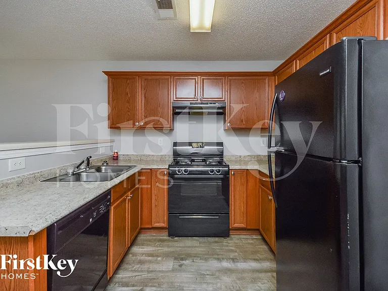 70 Fieldview Ln — Photo 6