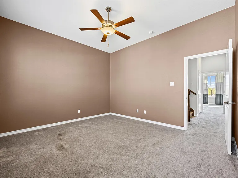1112 Highknoll Ln #B — Photo 26