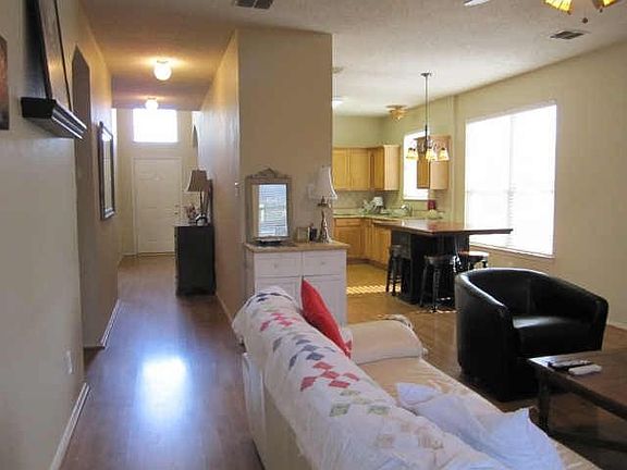 3rd image of 442 Hayden Dr